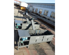 蘑菇拌料機(jī)生產(chǎn)線